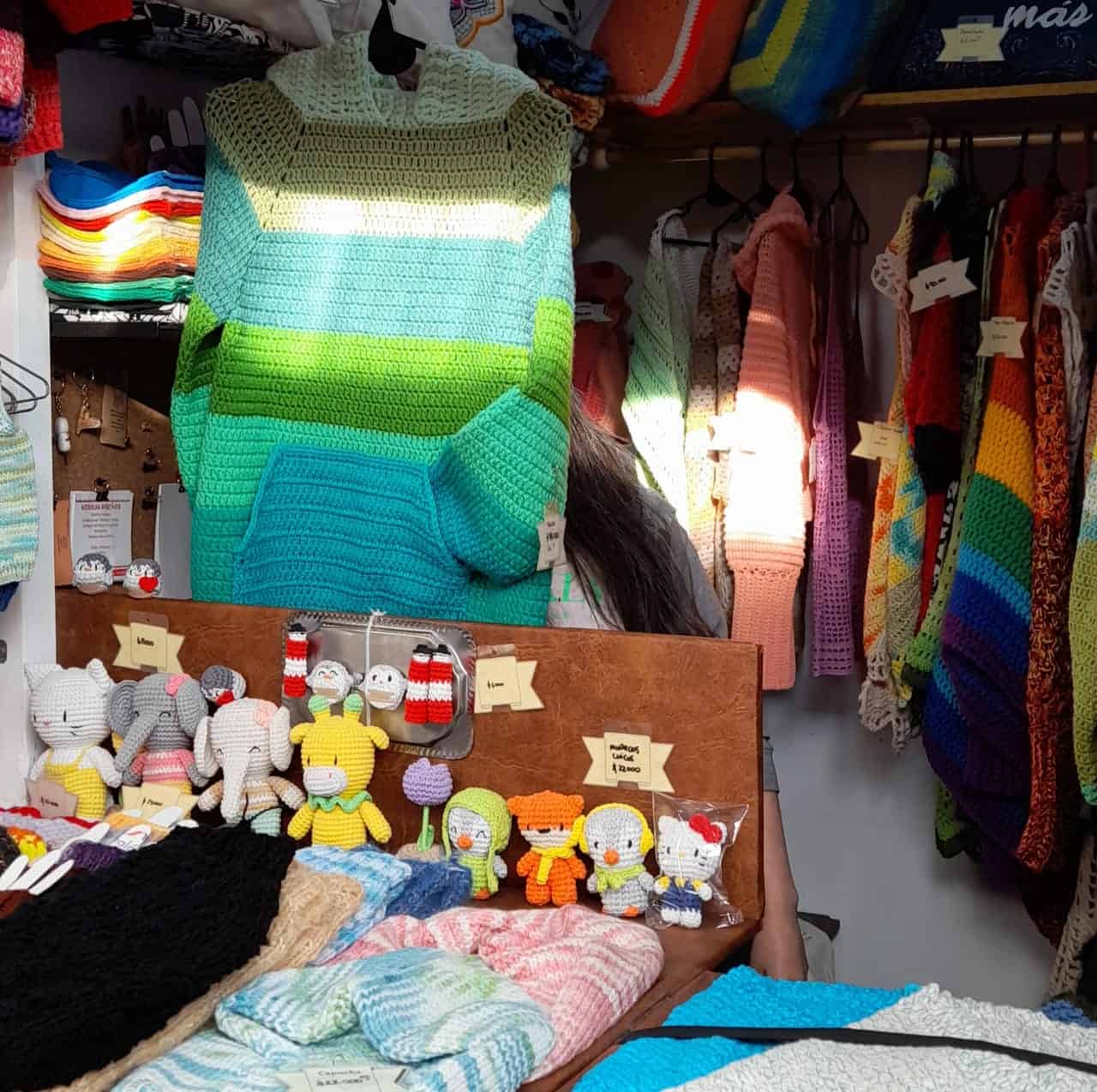 PASEO ARTESANAL ENRIQUETA GASTELUMENDI - Paseo Artesanal - Puesto 21 Keikruk - Ushuaia City