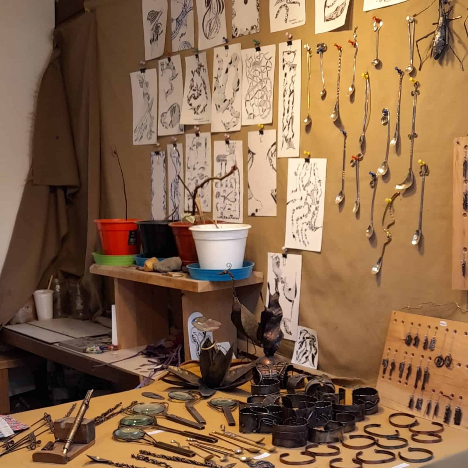 PASEO ARTESANAL ENRIQUETA GASTELUMENDI - Paseo Artesanal - Puesto 52 Marcelo - Ushuaia City